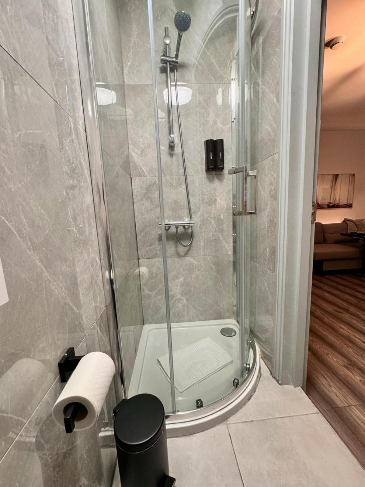 לונדון Camden Luxury Studio Flats And En-Suit Rooms מראה חיצוני תמונה