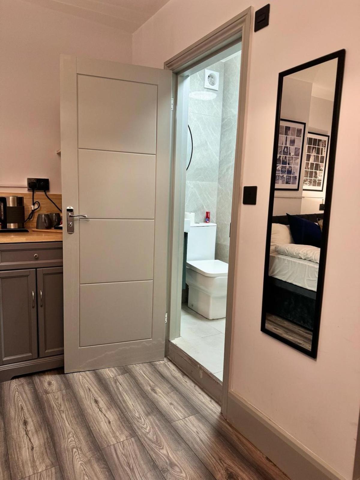 לונדון Camden Luxury Studio Flats And En-Suit Rooms מראה חיצוני תמונה